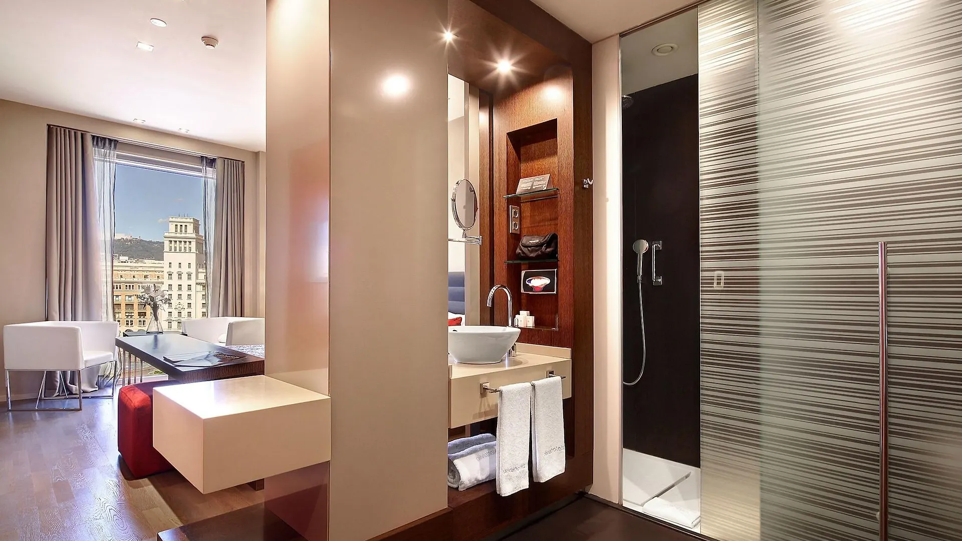 ברצלונה Olivia Plaza Hotel